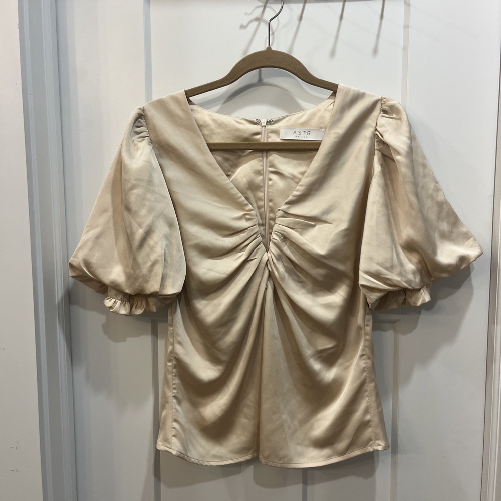 ASTR The Label Champagne Satin Deep V Balloon Sleeve Blouse Top Size Medium
